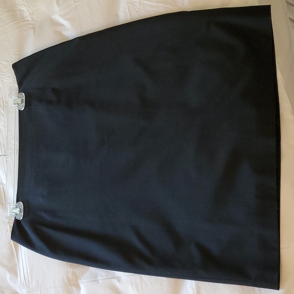 Size 12 black skirt Anne Klein
